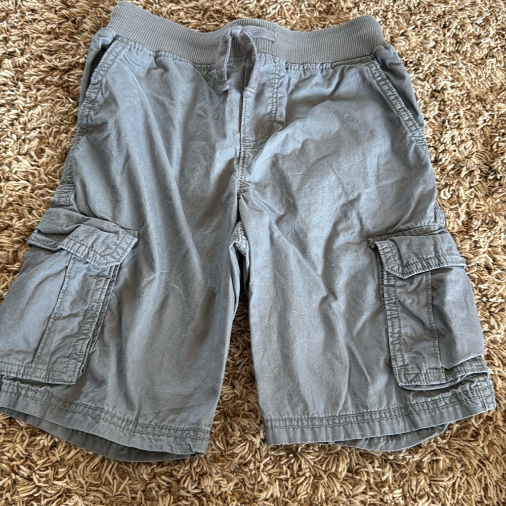 Crazy 8 gray boys shorts, size 8